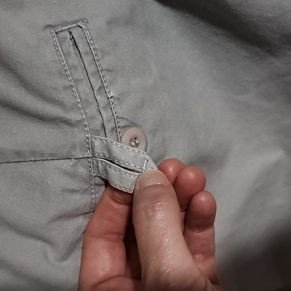 L.L. BEAN KHAKI SHORTS, men's size 35 preppy! Classic - Picture 4 of 6